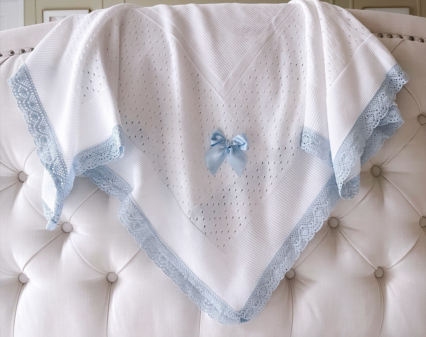 Spanish Lace Blanket - White/Blue