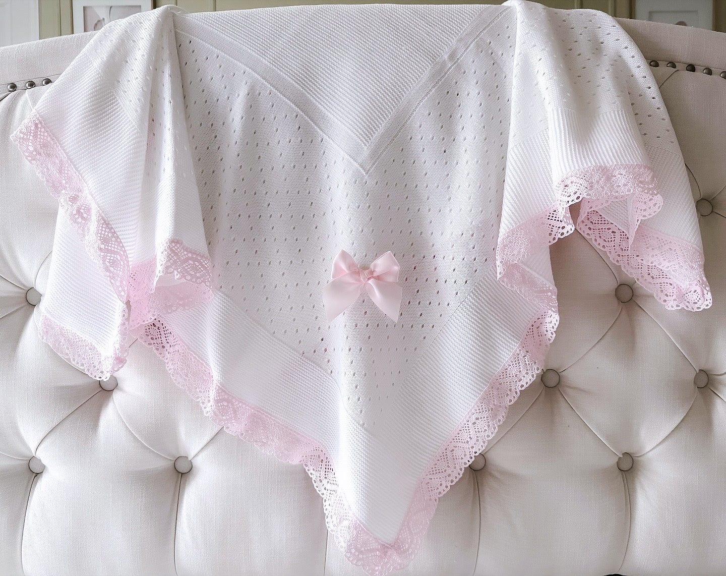 Spanish Lace Blanket - White/Pink