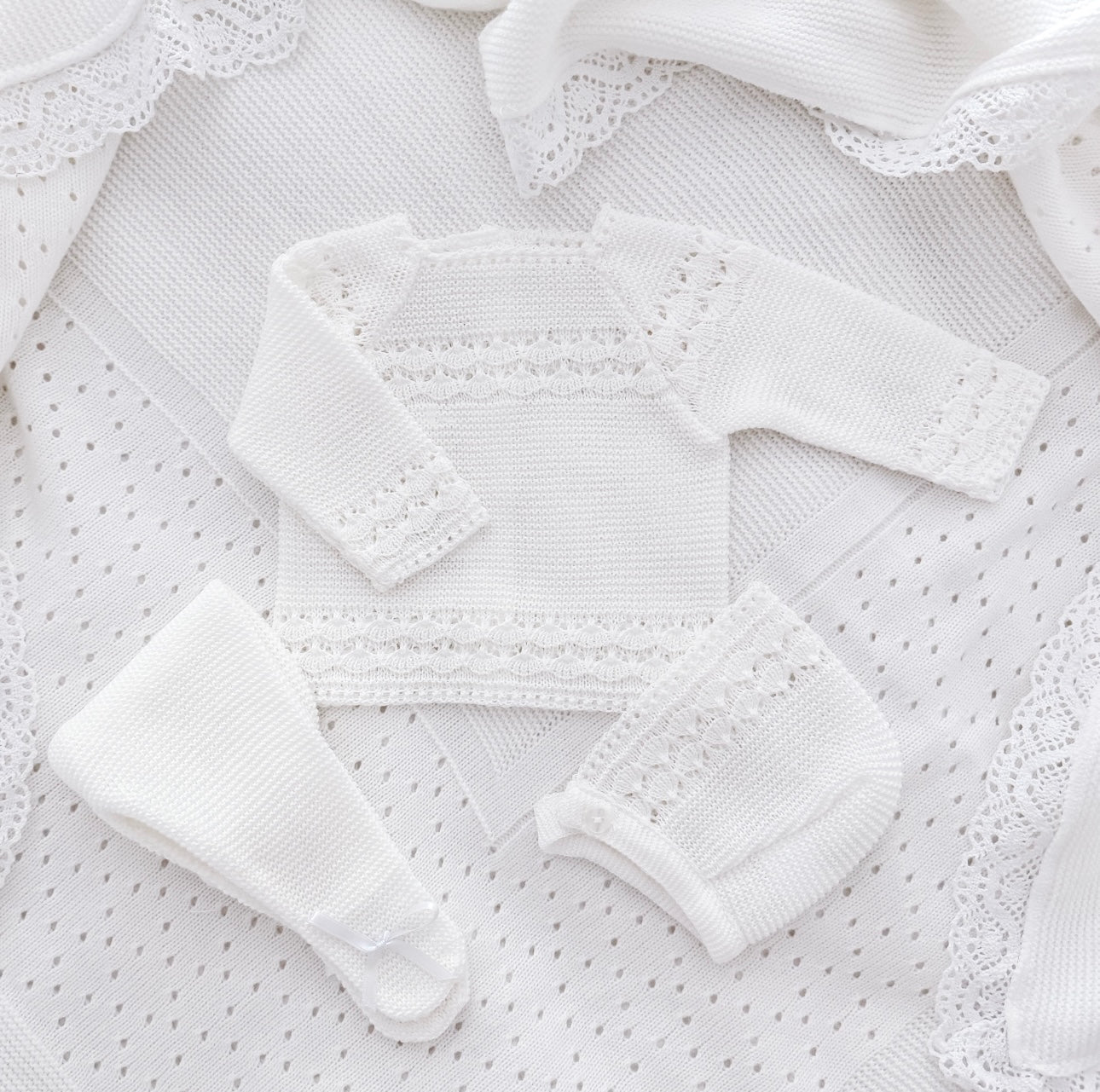 White Scalloped Set