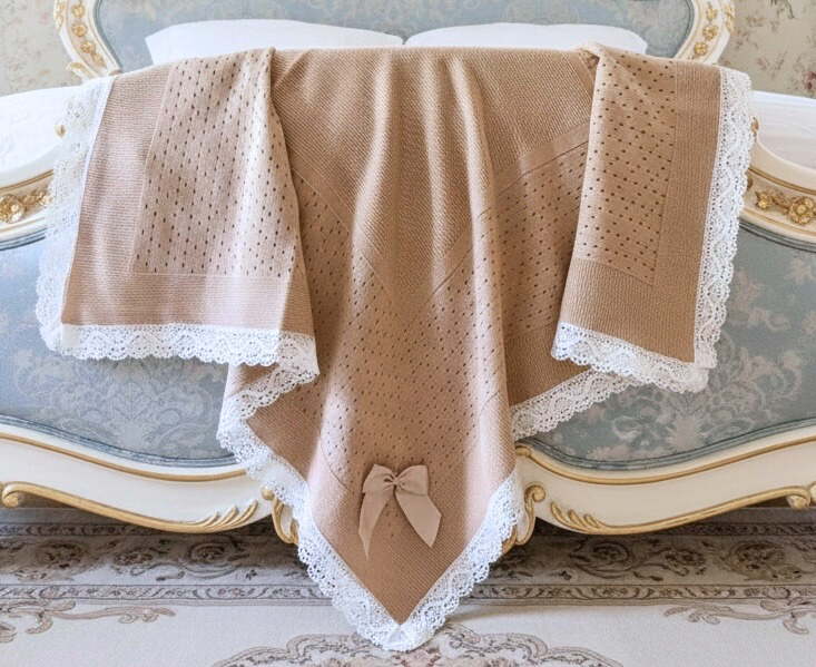 Portuguese Lace Blanket - Gold