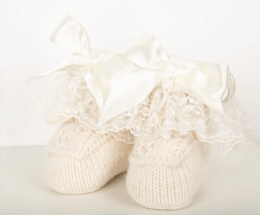 Ivory Frills Baby Booties