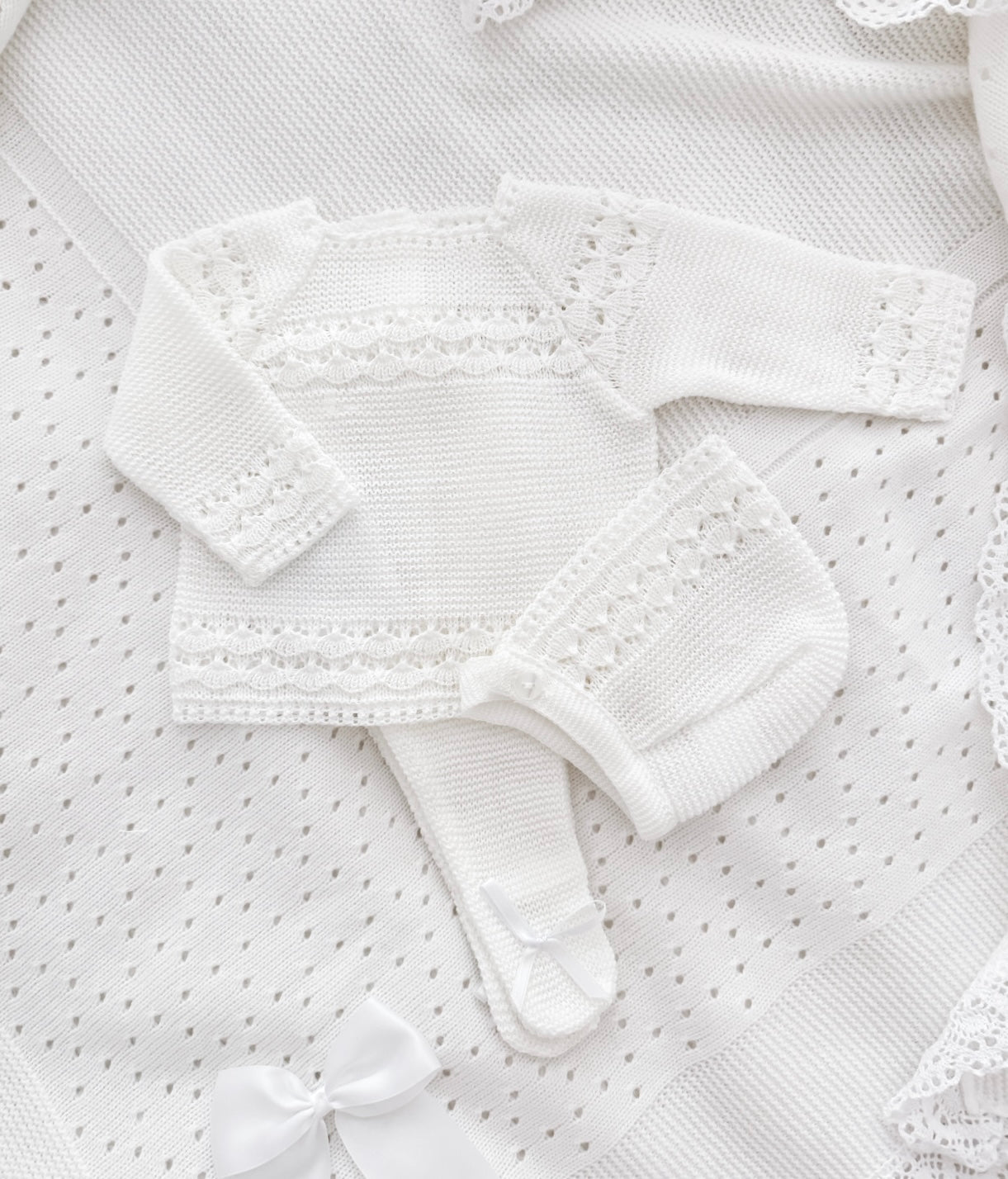 White Scalloped Set